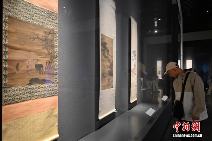 娛樂城：“廣州藝術博物院駿馬題材作品賀嵗特展”在穗開展